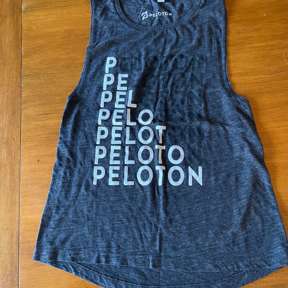 VINTAGE PELOTON TANK